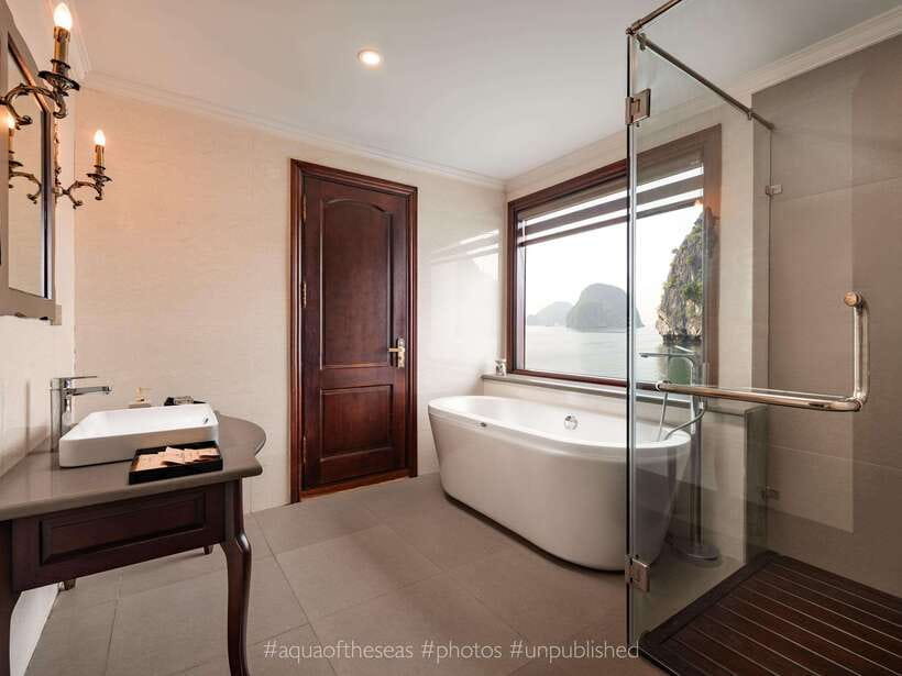 2-Day: Halong Lan Ha Bay 5 Stars Cruises w/Balcony & Bathtub - Why Ha Long Bay Plus Lan Ha Bay Works So Well Together