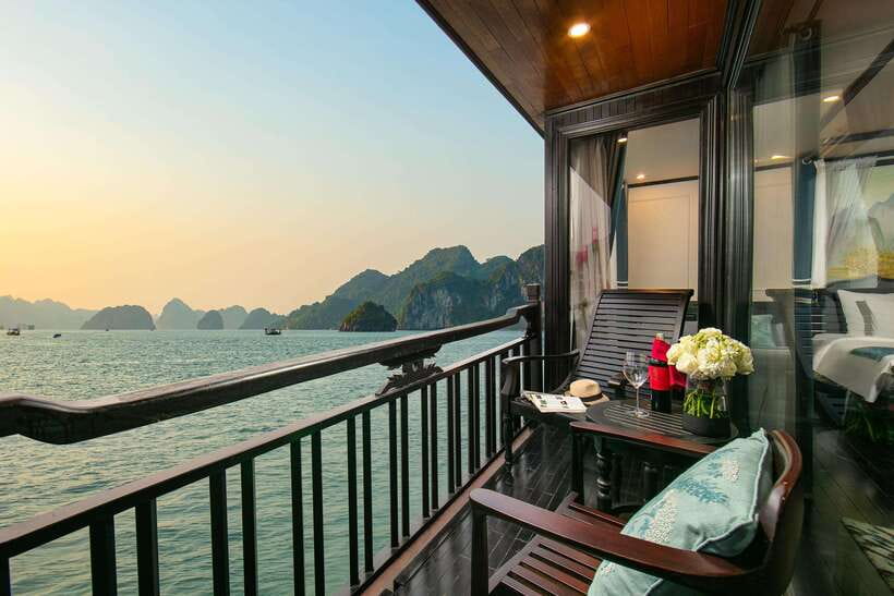 2-Day: Halong Lan Ha Bay 5 Stars Cruises w/Balcony & Bathtub - Day 2: Sunrise Tai Chi, Lan Ha Kayaking Around Limestone Islets, or Quan Y Cave Near Cat Ba