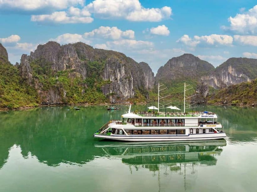 2-Day: Hanoi - Ninh Binh - Halong Bay Luxury Cruise - Food and pacing: where the luxury claim really shows up