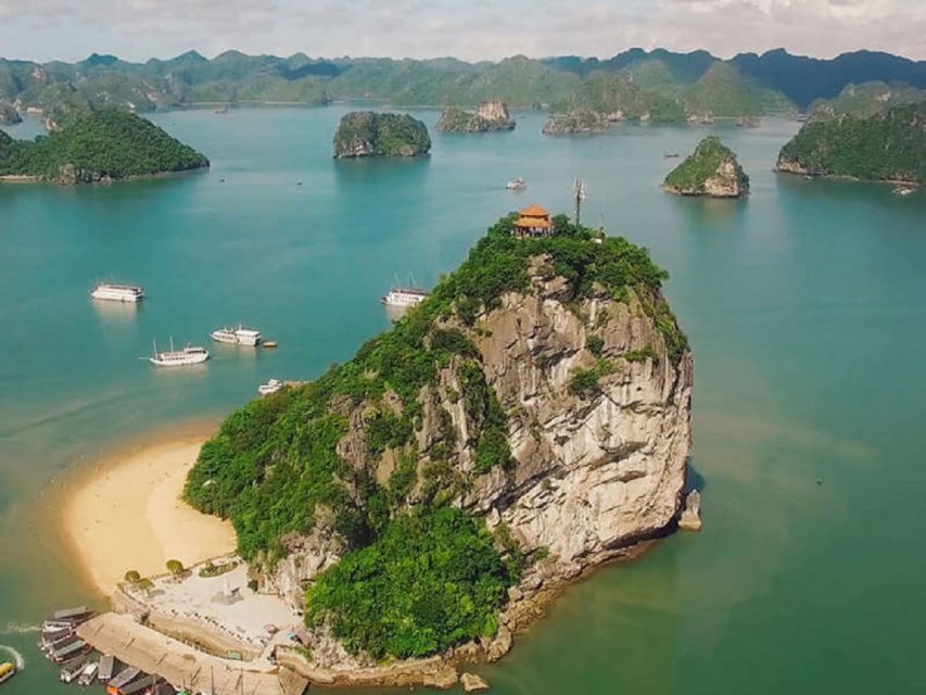 2-Day: Hanoi - Ninh Binh - Halong Bay Luxury Cruise - The long day that turns into an all-in Ha Long cruise