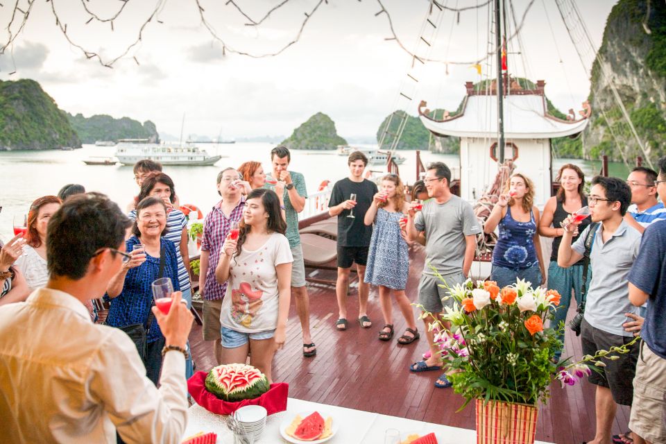 2-Day Royal Palace Ha Long Bay & Ti Top Island Cruise - Ti Top Island hike: where the panoramic photos come from