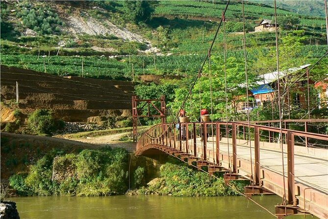 3-Day Trekking Adventure of Sapa from Hanoi - Stay Ta Van Village - Meals and your bungalow/stilt house stay: simple, included, and part of the rhythm