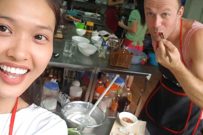 5 Traditional Dishes Hanoi Cooking Class with Market Trip - Shopping at Hanoi’s Largest Market: What You’re Really Learning