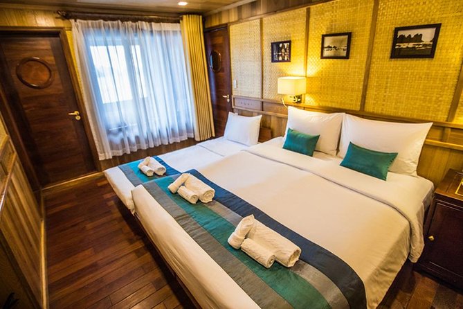 All inclusive Bhaya 2-Day Halong Bay Tour - Day 1, part 2: Vietnamese cooking class, then dinner on board
