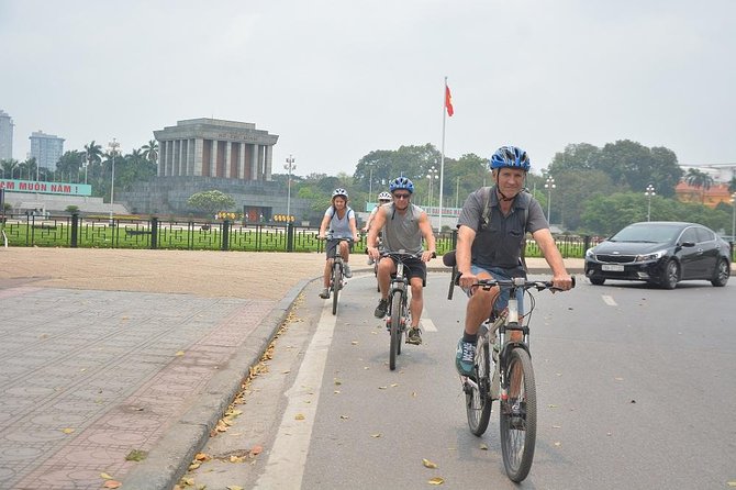 Bicycle Tours Hanoi: Half Day Hanoi City Bicycle Tours - Picking a Bike and Getting Oriented at Hanoi Opera House