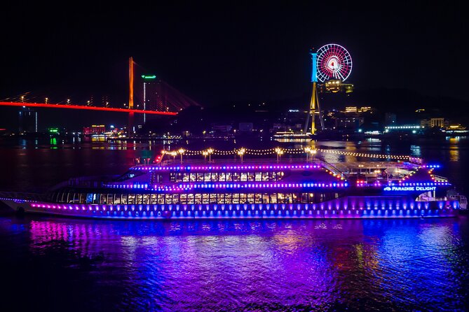 Buffet on Paradise Delight Dining Cruise Halong Bay Tour - Buffet-style meal, canapés, and beverage reality