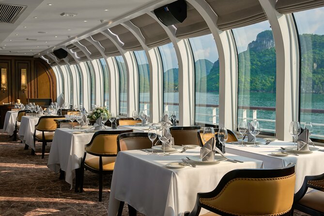 Buffet on Paradise Delight Dining Cruise Halong Bay Tour - Ship size vs. your actual group