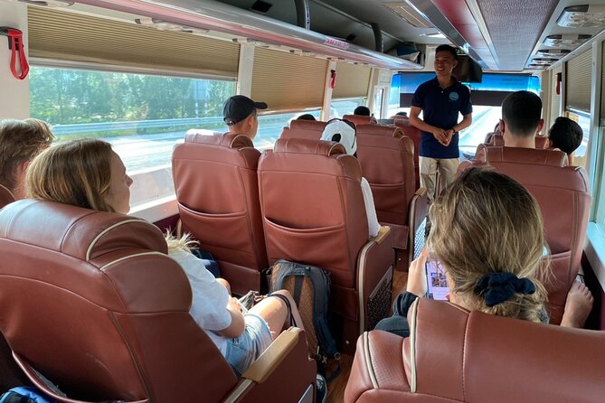 Bus Hanoi to Cat Ba Island with Cat Ba Express - The exact route: bus to Got, short speedboat, then bus into town