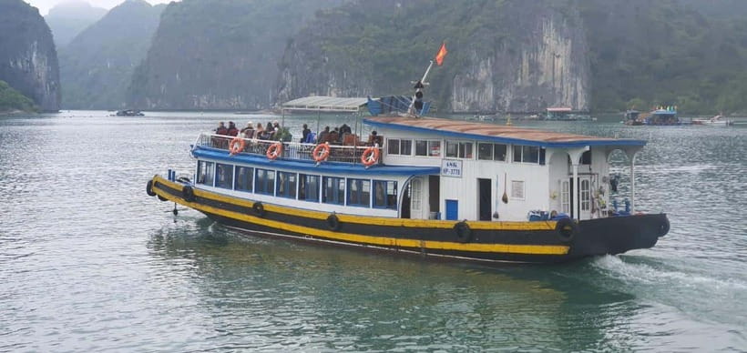 Cat Ba: Lan Ha, HaLong bay full day- biking, kayaking, lunch - Kayaking caves vs the bamboo-boat swap (important for your date)