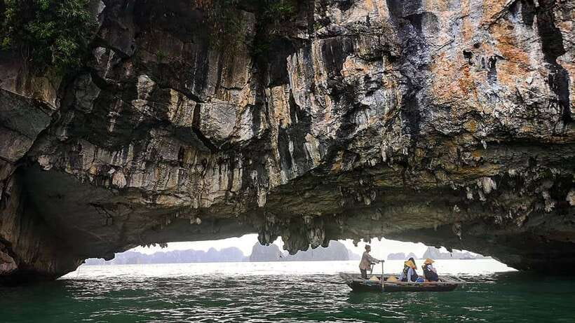 From Hanoi: 1 -Day Halong Bay Cruise With Big & Small Groups - Lunch onboard: Vietnamese food, and usually it’s enough to fuel the day