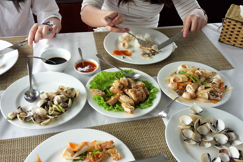 From Hanoi: 2-Day & 1 Night Halong Bay Tour - Luon Cave: bamboo boat or kayaking in emerald water