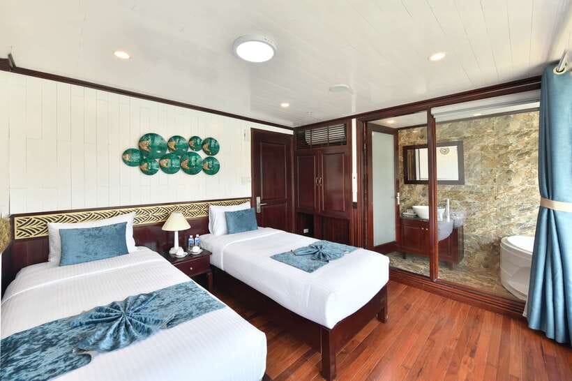 From Hanoi: 2-Day Halong Sapphire Cruise with Balcony Cabin - Who this Halong Sapphire cruise fits best