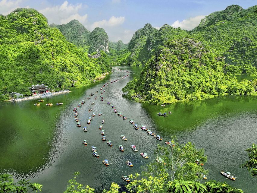 From Hanoi: Bai Dinh, Trang An, and Mua Cave Full-Day Tour - The Pickup and Transit: What to Expect Before the Sights