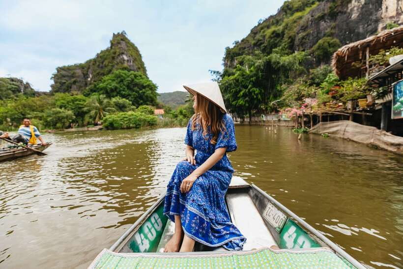 From Hanoi: Full-Day Ninh Binh Highlights Small Group Tour - The Tam Coc sampan ride through three caves