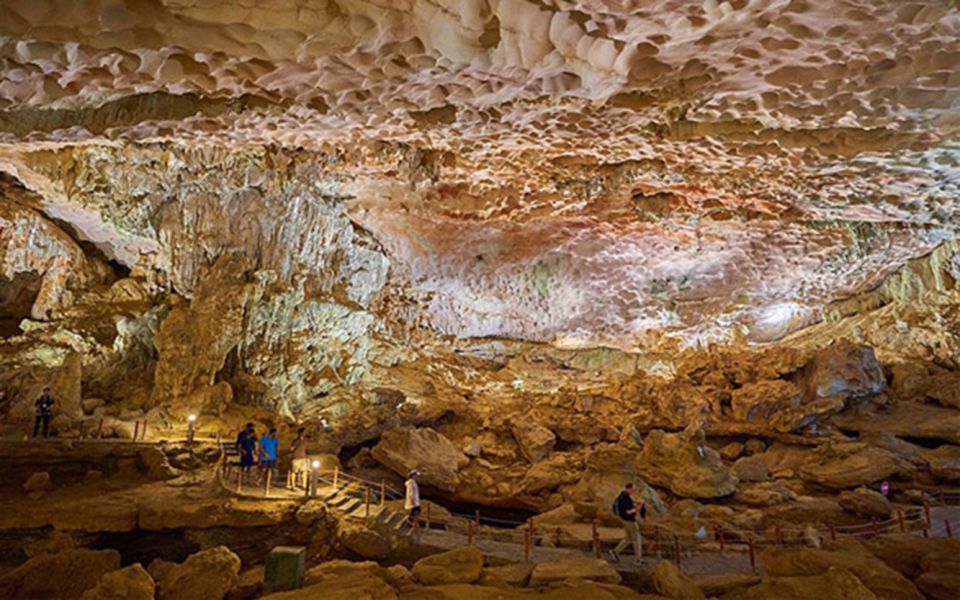 From Hanoi: Halong Bay Day Trip with Lunch and Transfers - Sung Sot Cave: your best shot at genuine wonder