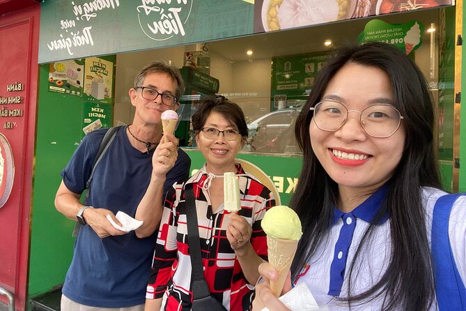 (Group/Individual) HANOI STREET FOOD TOUR - What Can Go Wrong: Timing, Street vs. Restaurant, and English Gaps