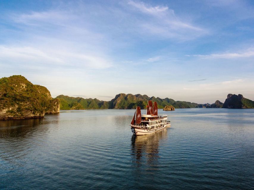Ha Long & Lan Ha Bays: 2-Day Cruise with Meals & Kayaking - Dinner and evening views: why the onboard time feels like part of the trip