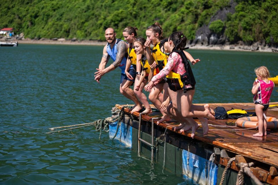 Ha Long & Lan Ha Bays: 2-Day Cruise with Meals & Kayaking - Getting off the boat: check-out, brunch, and return timing