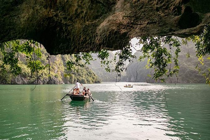 Halong Bay 2D1N BEST CRUISES All-Inclusive: Transfer, Meals, Kayak, Cave, Island - Food on This Cruise: More Than Just Meals