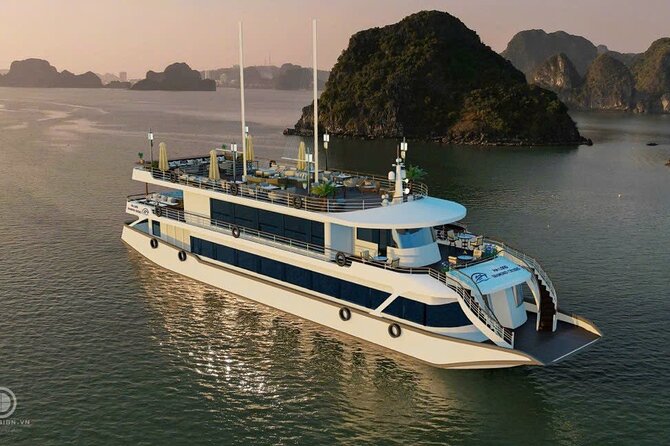Halong Bay Day Tour By Diamond Era Cruise,Titop,Sung Sot & kayak - Getting from Hanoi to the cruise: what your morning feels like