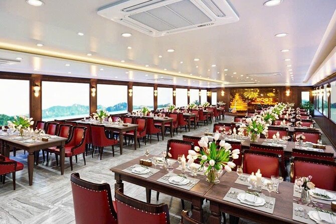 Halong Bay Day Tour By Diamond Era Cruise,Titop,Sung Sot & kayak - Sung Sot Cave: stunning interiors, lots of steps