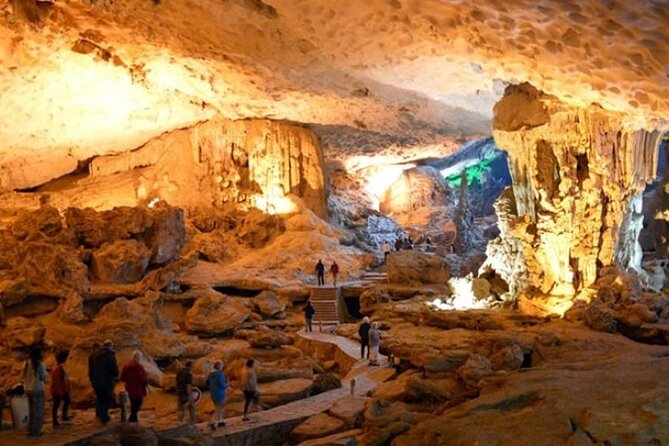 Halong Bay Day Tour By Diamond Era Cruise,Titop,Sung Sot & kayak - The sunset party, buffet lunch, and how the timing can feel