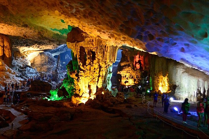 Halong Bay Day Tour By Diamond Era Cruise,Titop,Sung Sot & kayak - Crowds, souvenir stops, and the parts you might want to mentally prepare for