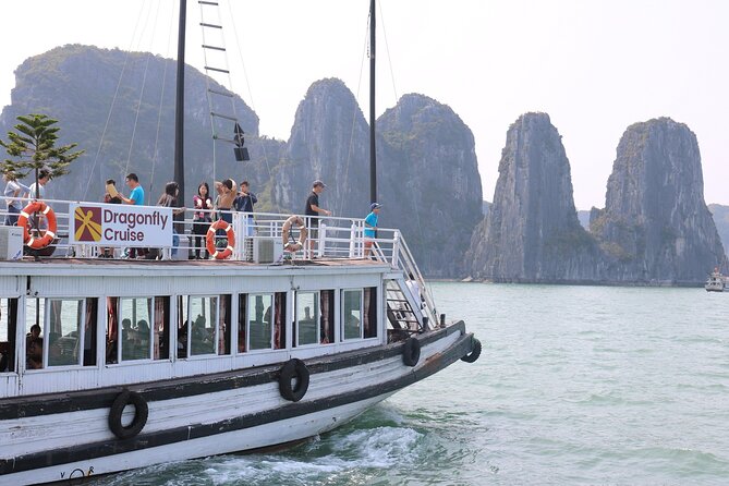 Halong Bay Day Tour Islands, Cave, Kayak. Lunch. All inclusive - Lunch on Board: Seafood, Timing, and Shared Tables