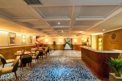 Halong Bay Luxury Dinner Cruise - Ambassador - The dinner: Asian-European dishes that keep the pace fun