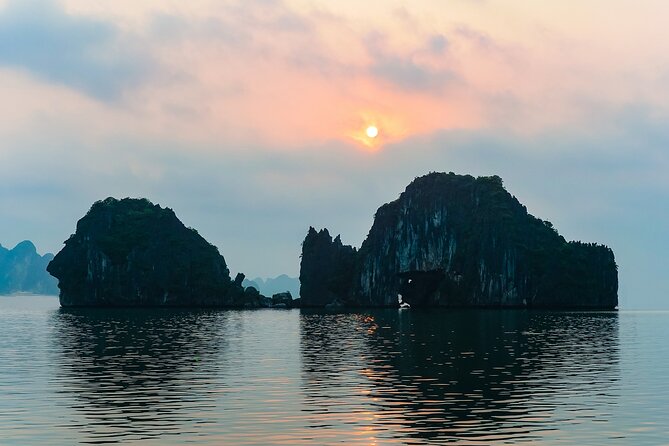 Halong Fantasea Cruise - 2 Days 1 Night - Group size, guides, and how the day stays organized
