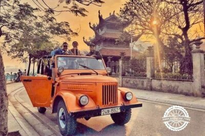Hanoi Backstreet Jeep Tour : Hanoi HIGHTLIGHTS and HIDDEN GEMS - Getting to the Ho Chi Minh Complex: Quick Visit, Big National Meaning