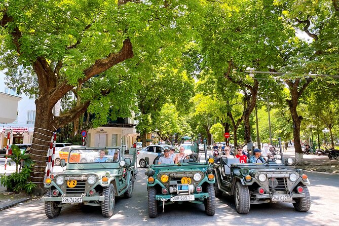 Hanoi Backstreet Jeep Tour : Hanoi HIGHTLIGHTS and HIDDEN GEMS - Hanoi Train Street Stop: Watching the Line at Street Level