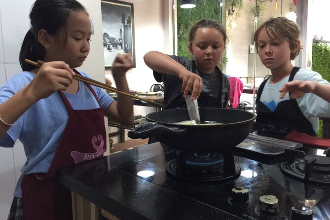 Hanoi Cooking Class and Market Tour in Ancient House - Market tour: the fastest way to understand Vietnamese flavor