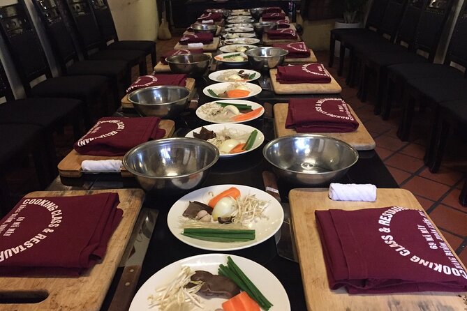 Hanoi Cooking Class and Market Tour in Ancient House - What to expect from the chef’s teaching style