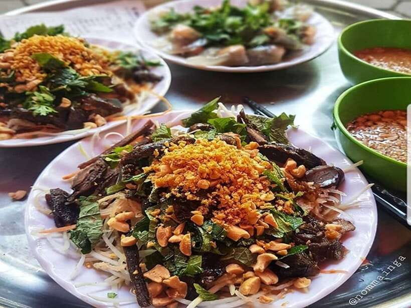 Hanoi: Eat Like a Local Small Group Street Food Tour - The Food Route: 7+ Iconic Hanoi Dishes, Served in a Smart Order