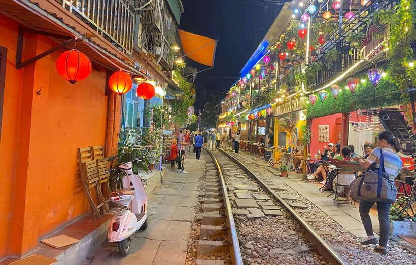 Hanoi: Guided Street Food Tour with Train Street Experience - Why Hanoi’s Train Street Food Tour Works So Well in 3 Hours