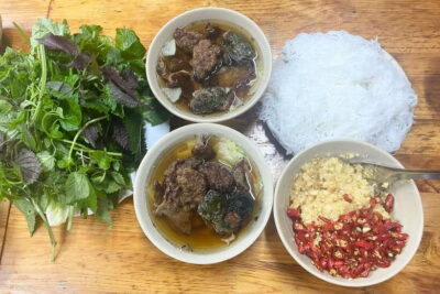 Hanoi: Guided Street Food Tour with Train Street Experience - Meeting Up in the Old Quarter: Where You Start and What You’ll Walk Through