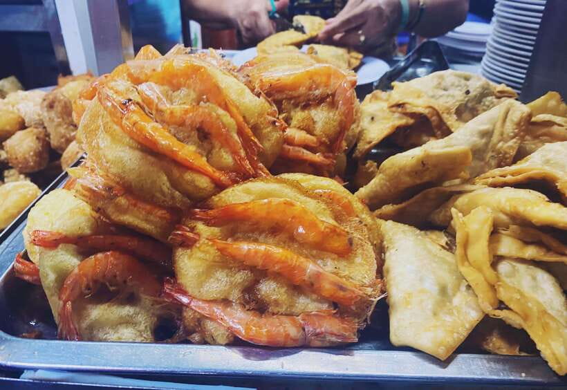 Hanoi: Guided Street Food Tour with Train Street Experience - The Train Street Finale: Timing, Photos, and a Cold Drink