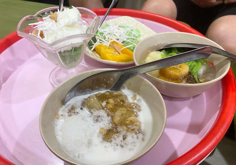 Hanoi: Guided Street Food Tour with Train Street Experience - Diets and Allergies: Vegan Limits and Gluten-Free Reality