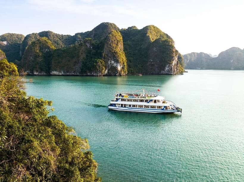 Hanoi: Ha Long Bay Day Cruise - Swimming, Meal, Kayaking - A short stop for pearls (and why it’s on the route)
