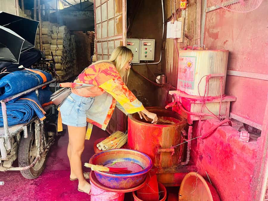 Hanoi: Incense Village, Hat, Lacquer, & City Highlights Tour - Picking Your Option: Half-Day Crafts vs City Classics