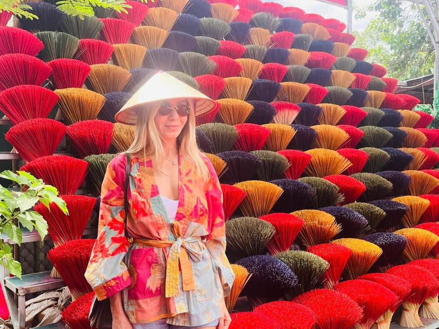 Hanoi: Incense Village, Hat, Lacquer Tour & City Highlights - Quang Phu Cau incense village: how the sticks are made and why it’s such a visual stop