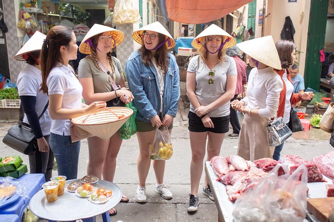 Hanoi Maya Kitchen: Traditional Cooking Class & Market Tour - Market stop: shopping like you mean it