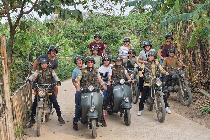 Hanoi Motorbike Tour: Food, Culture and Fun by Vintage Motorbike - Long Bien Bridge: The Photo Stop That Changes the Mood