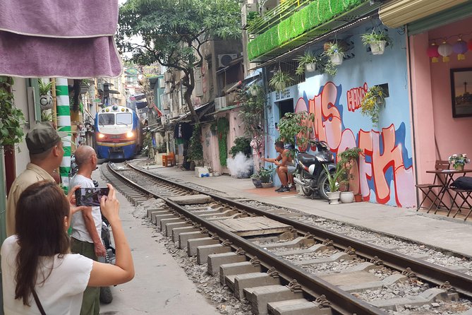 Hanoi Motorbike Tour: Food, Culture and Fun by Vintage Motorbike - The Ride Isn’t the Point Without the Food Stops