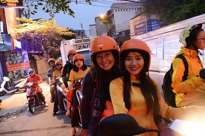 Hanoi Motorbike Tours Led By Women: Hanoi By Night Foodie Motorbike Tours - Food strategy: how the stops reduce your stress