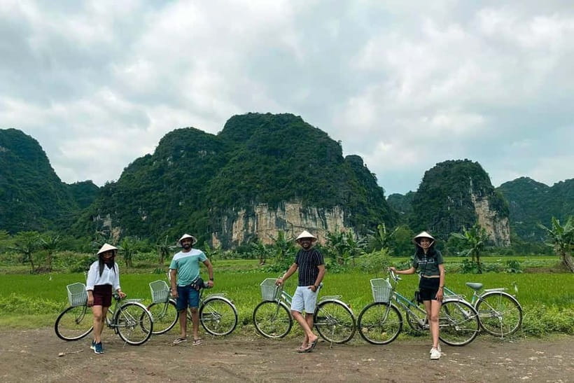 Hanoi/Ninh Binh: 1-Day Tam Coc/Trang An, Hoa Lu & Mua Caves - Lunch at the restaurant: fuel, plus one vegetarian heads-up