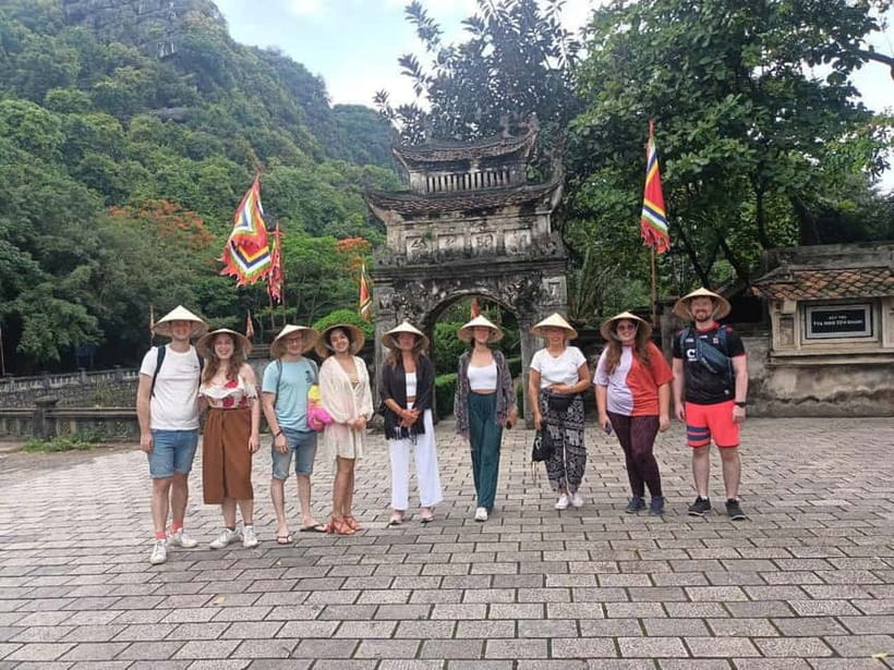 Hanoi/Ninh Binh: 1-Day Tam Coc/Trang An, Hoa Lu & Mua Caves - Hoa Lu Ancient Capital: temples and the 10th-century backstory