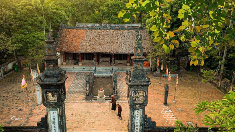 Hanoi: Ninh Binh- Hoa Lu - Trang An - Mua Cave - Best Seller - Lunch in Ninh Binh: Buffet Goat Meat Dishes (and Vegetarian Options)
