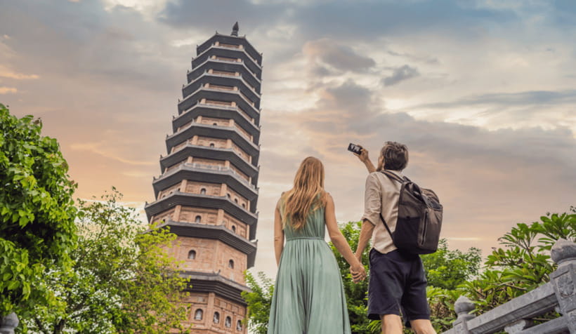 Hanoi: Ninh Binh, Trang An, Mua Cave and Bai Dinh Pagoda - Mua Cave and Ngoa Long Mountain steps: the view costs effort